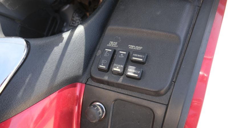 USED 2012 HONDA GOLD WING AUDIO COMFORT Image 15