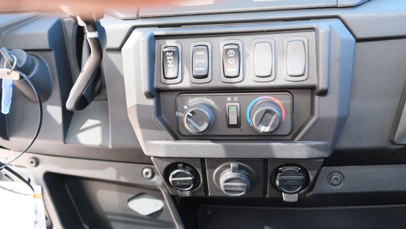 NEW 2026 POLARIS RANGER XP 1000 NORTHSTAR EDITION PREMIUM Image 12