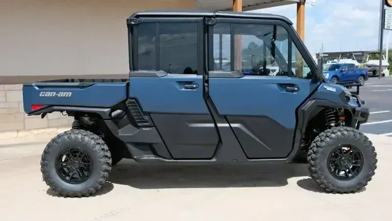 NEW 2026 CAN-AM DEFENDER MAX LIMITED CAB HD11 Image 2