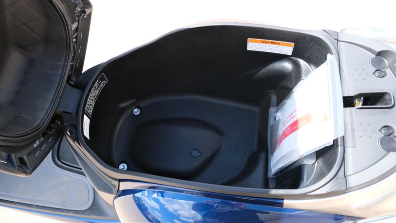 NEW 2026 HONDA METROPOLITAN Image 13