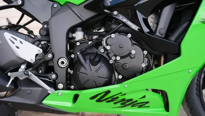 NEW 2026 KAWASAKI NINJA ZX6R ABS Image 10