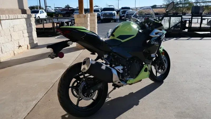 NEW 2026 KAWASAKI NINJA 500 SE ABS Image 3