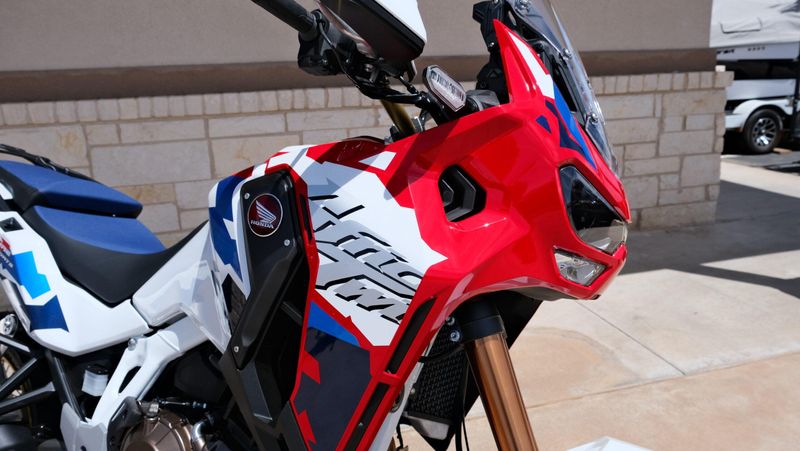 NEW 2026 HONDA AFRICA TWIN ADVENTURE SPORTS ES Image 11