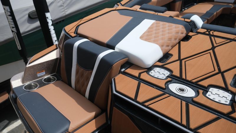 NEW 2026 MALIBU MSERIES M230 Image 49