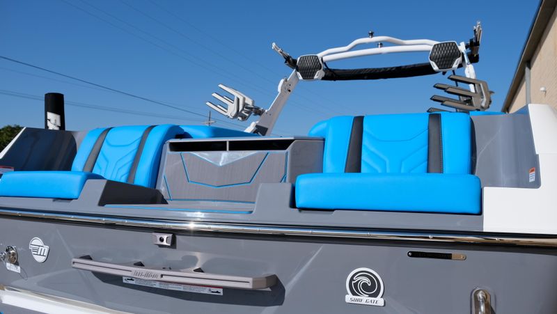 NEW 2026 MALIBU 25 LSV Image 62