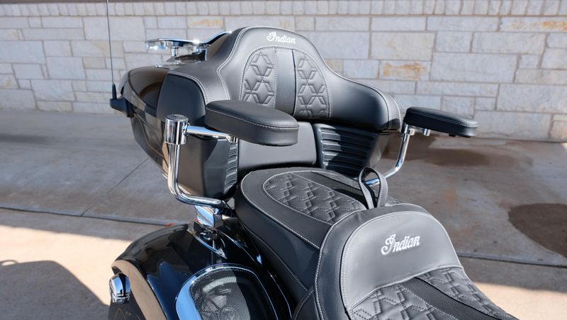 NEW 2025 INDIAN MOTORCYCLE ROADMASTER ELITE Image 12