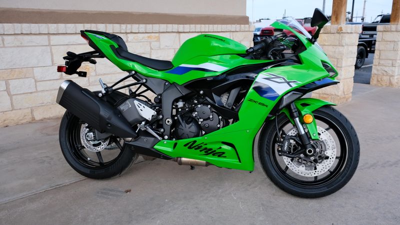 NEW 2026 KAWASAKI NINJA ZX6R ABS Image 2