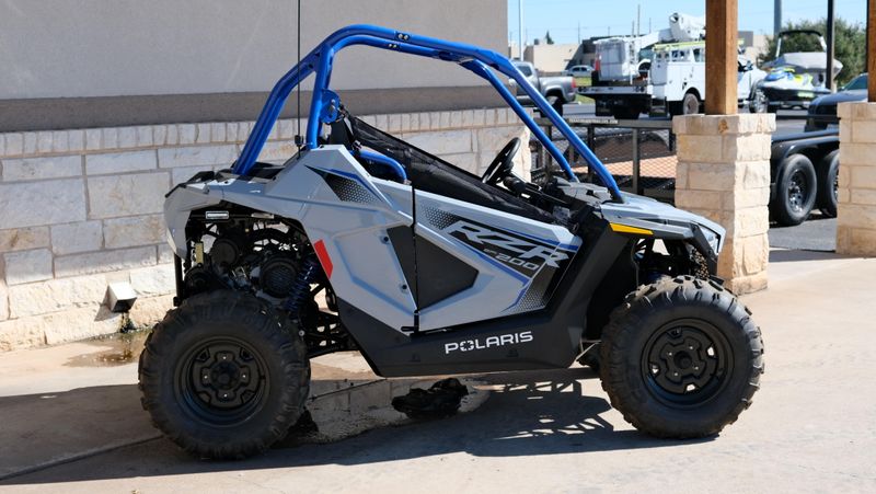 NEW 2026 POLARIS RZR 200 EFI Image 2