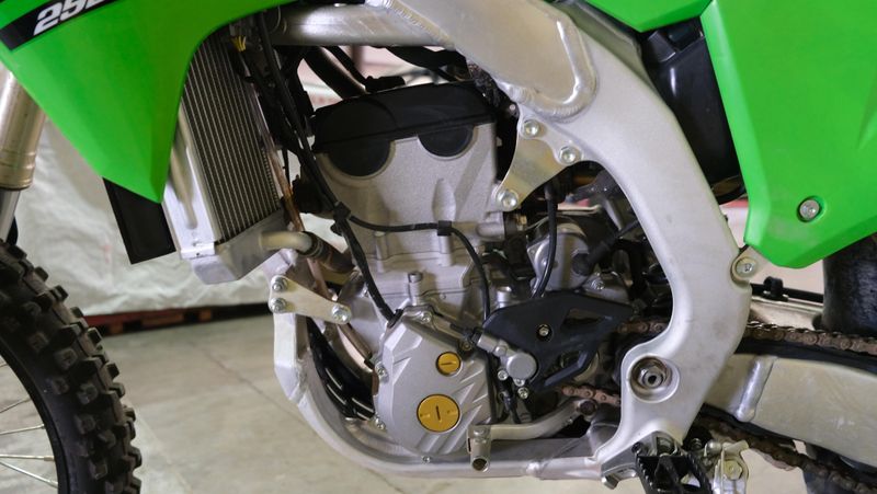 USED 2021 KAWASAKI KX 250X Image 11