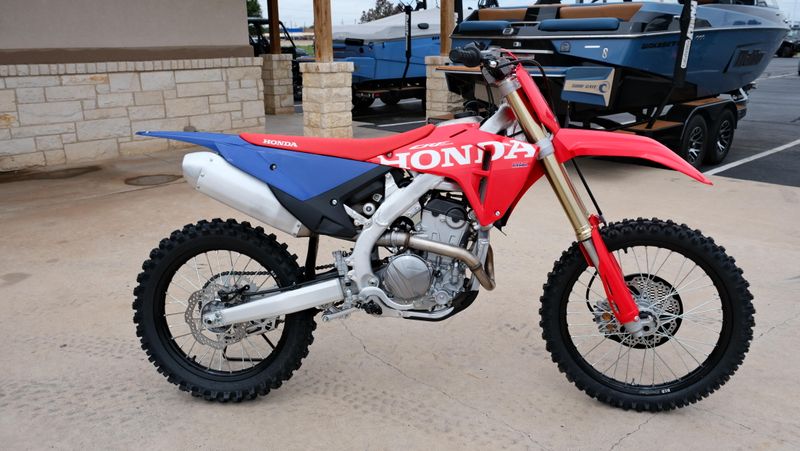 NEW 2027 HONDA CRF250R Image 2