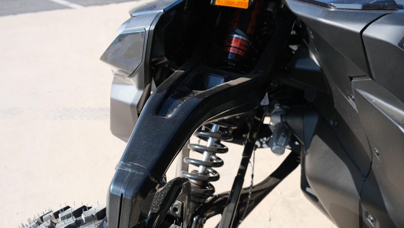 NEW 2026 CAN-AM MAVERICK R X RS WITH SMARTSHOX 999T DCT Image 7
