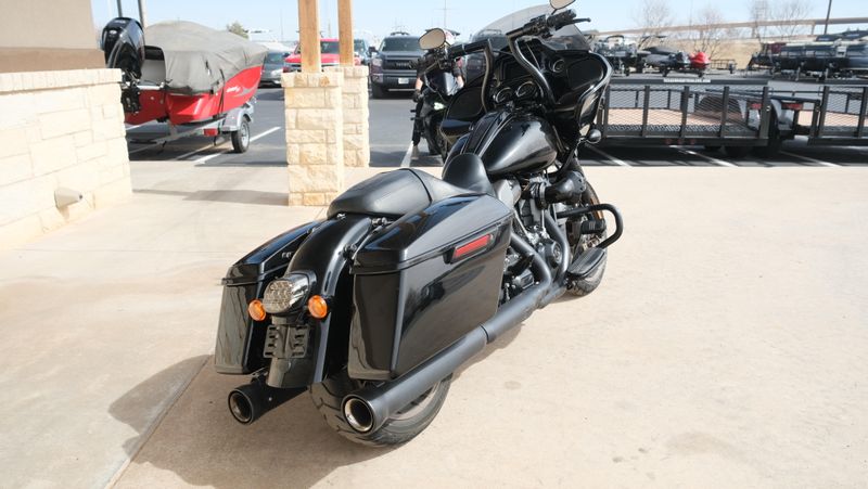 USED 2023 HARLEY ROAD GLIDE ST Image 3
