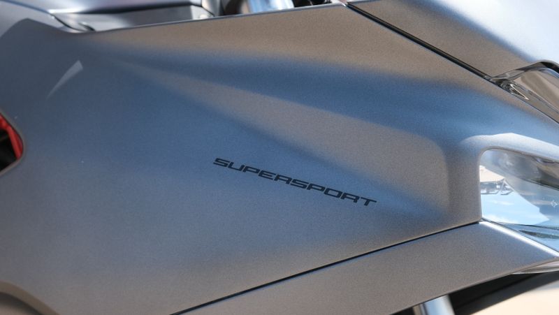 2019 Ducati SuperSport BaseImage 7