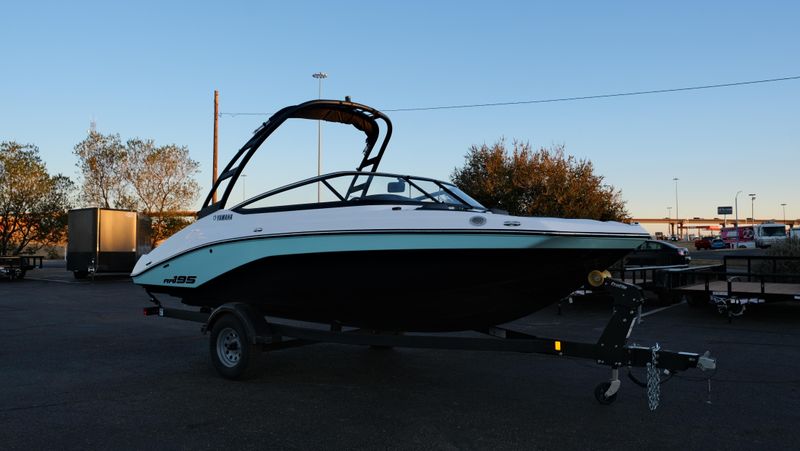 NEW 2026 YAMAHA AR195 Image 2