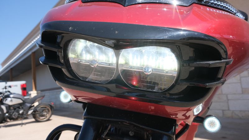 USED 2018 HARLEY ROAD GLIDE SPECIAL Image 9