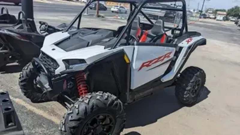 2024 Polaris RZR XP 4 1000 SPORT WHITE LIGHTNINGImage 7