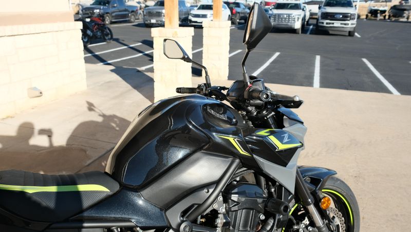 USED 2024 KAWASAKI Z900 ABS Image 14