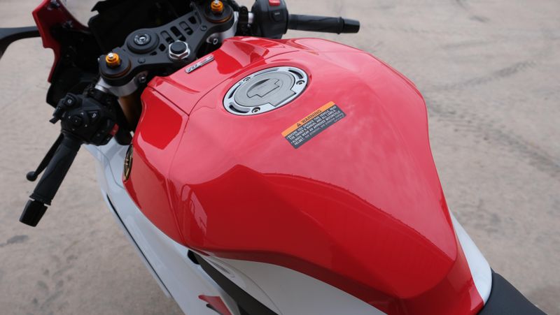 NEW 2026 YAMAHA YZF-R7 70TH ANNIVERSARY EDITION Image 16