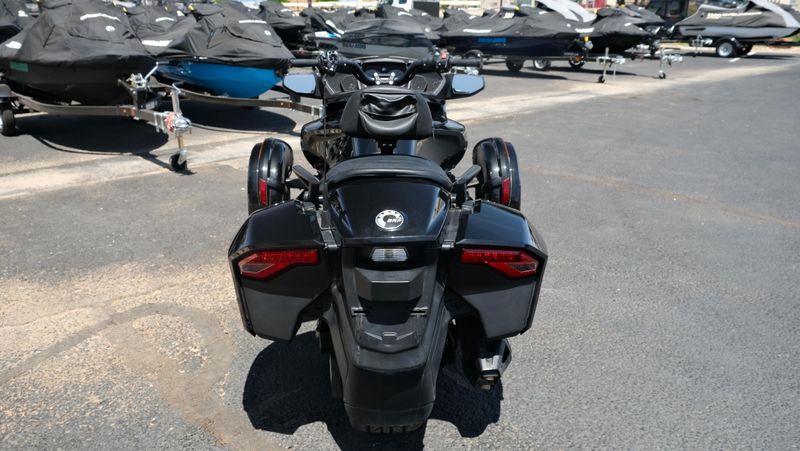 USED 2016 CAN-AM RD SPYDER F3 LTD 1330 ACE SE6 SB 16 Image 4