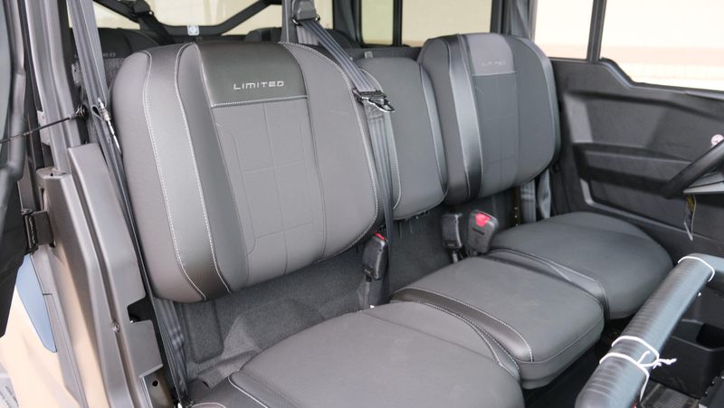 NEW 2026 CAN-AM DEFENDER MAX LIMITED CAB HD11 Image 10