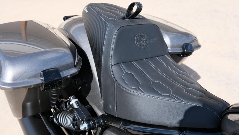 NEW 2025 INDIAN MOTORCYCLE SPORT CHIEF RT Image 10