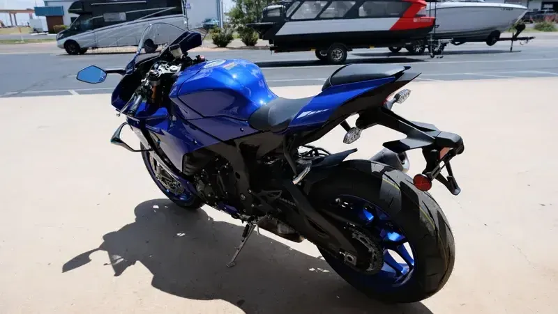 NEW 2026 YAMAHA YZF-R1 Image 5