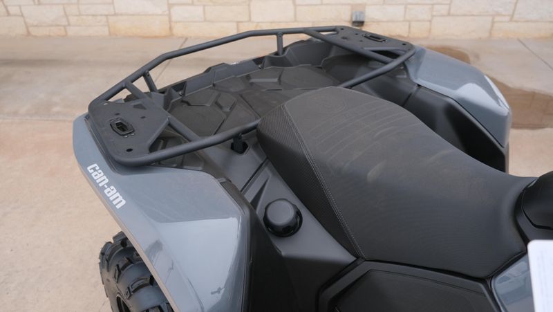 NEW 2026 CAN-AM OUTLANDER DPS 700 Image 10