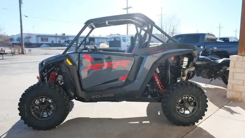 NEW 2026 POLARIS RZR XP 1000 ULTIMATE Image 4