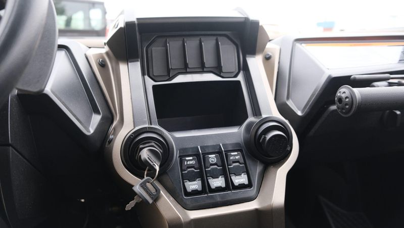 NEW 2026 HONDA TALON1000X4 FOX LIVEVA Image 15