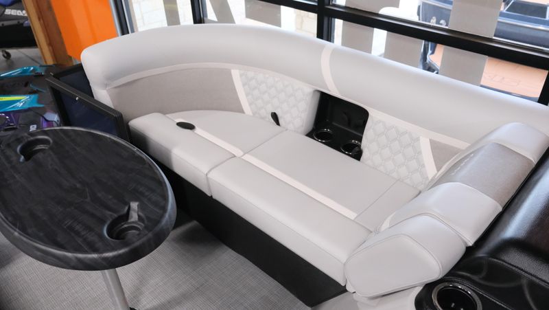 NEW 2026 CREST CONQUEST 230 SLC Image 23