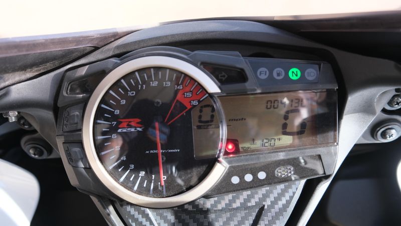 USED 2024 SUZUKI GSXR750 Image 18