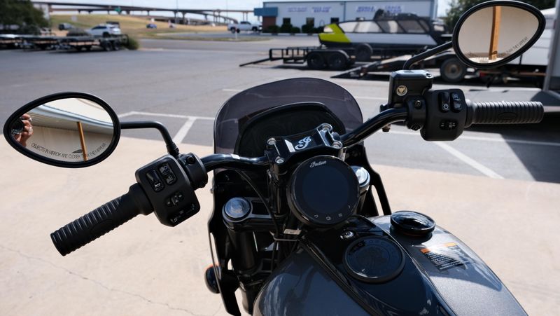 NEW 2025 INDIAN MOTORCYCLE SPORT CHIEF RT Image 12