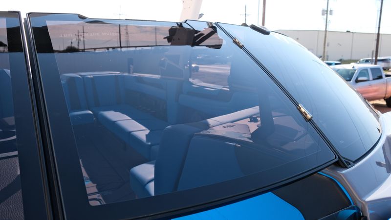 NEW 2026 MALIBU 25 LSV Image 52