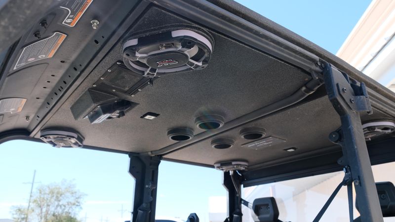 USED 2022 CAN-AM SSV DEFENDER MAX XT HD10 GY 22 Image 14