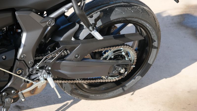 NEW 2025 YAMAHA YZFR7 Image 11