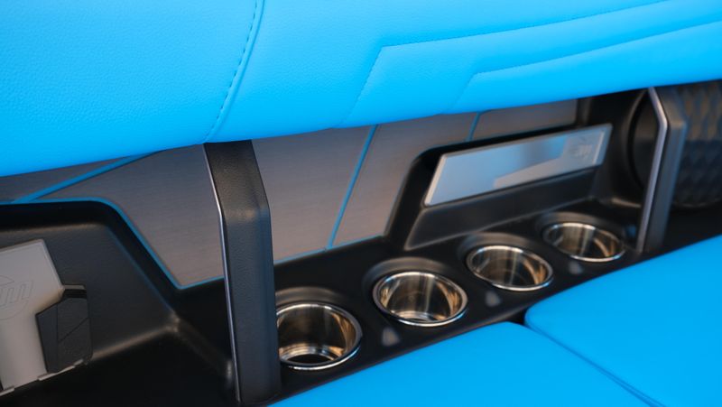 NEW 2026 MALIBU 25 LSV Image 27