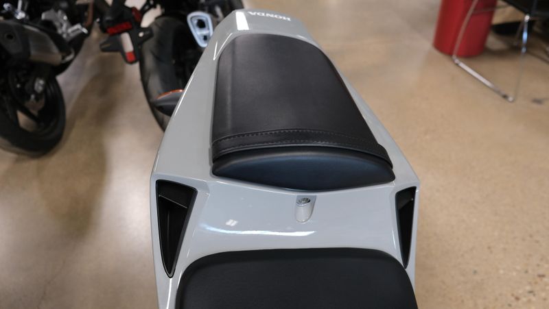 NEW 2026 HONDA CBR600RR ABS Image 17