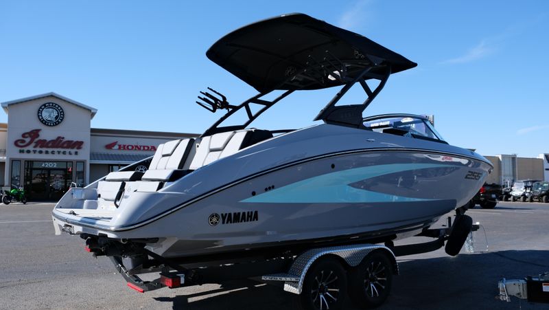 NEW 2026 YAMAHA 255XD Image 4