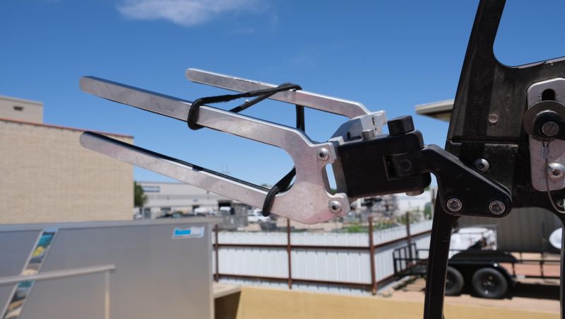 USED 2011 SANGER V 23 XTZ Image 13