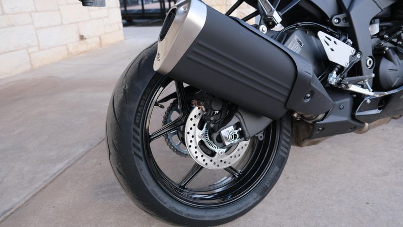 NEW 2026 KAWASAKI NINJA ZX6R ABS Image 12