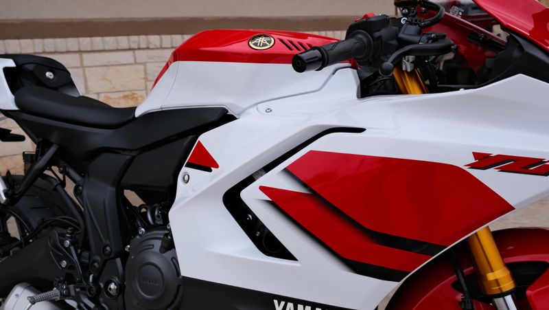 NEW 2026 YAMAHA YZF-R7 70TH ANNIVERSARY EDITION Image 10