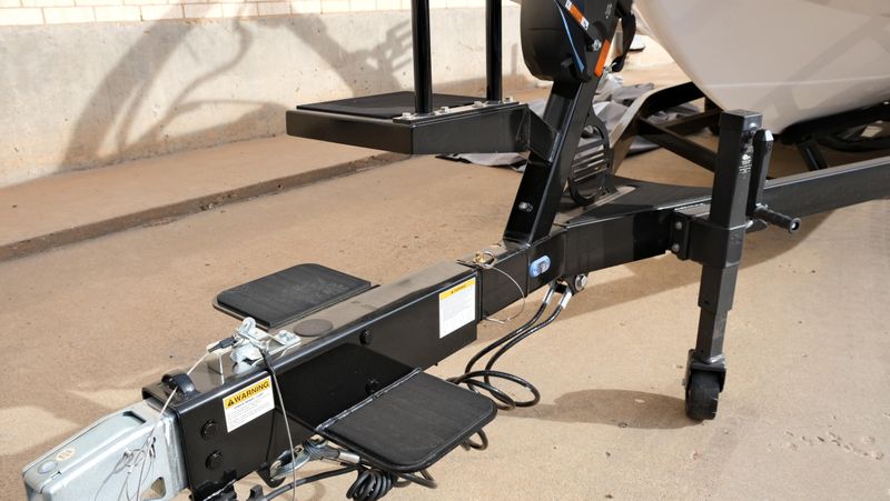 NEW 2026 MALIBU 24 MXZ Image 15