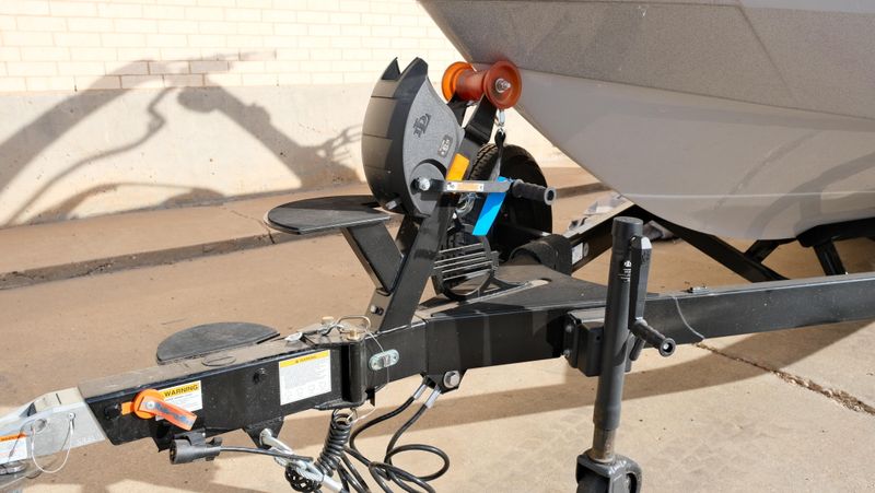 NEW 2026 MALIBU 23 LSV Image 14