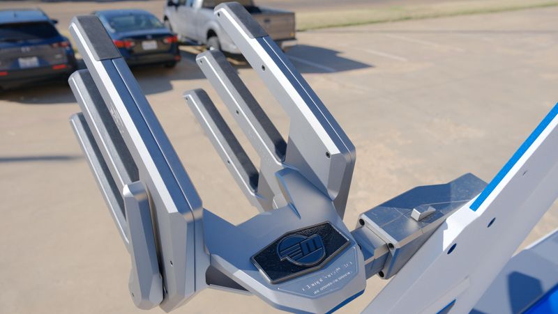 NEW 2026 MALIBU 25 LSV Image 21