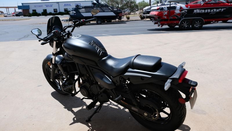 USED 2025 KAWASAKI ELIMINATOR Image 5