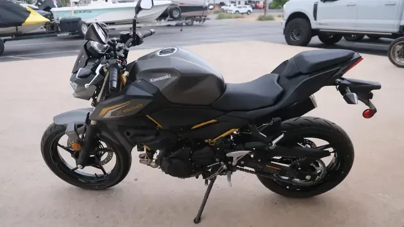 NEW 2026 KAWASAKI Z650 S ABS Image 4