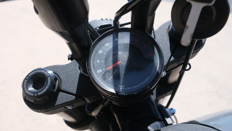 USED 2022 HARLEY SOFT TAIL LOWRIDER S Image 15