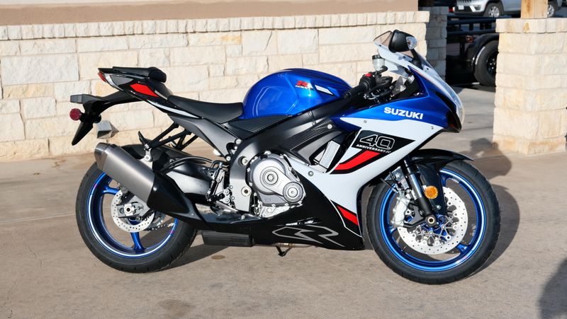 NEW 2026 SUZUKI GSXR600Z 40TH ANNIVERSARY EDITION Image 2
