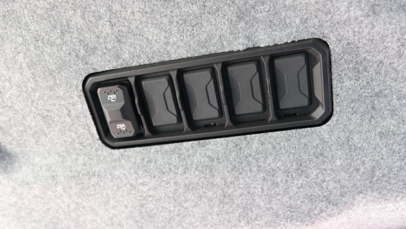 NEW 2026 CFMOTO UFORCE U10 PRO HIGHLAND Image 15