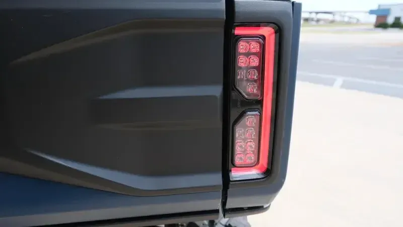 NEW 2026 CAN-AM DEFENDER MAX LIMITED CAB HD11 Image 13